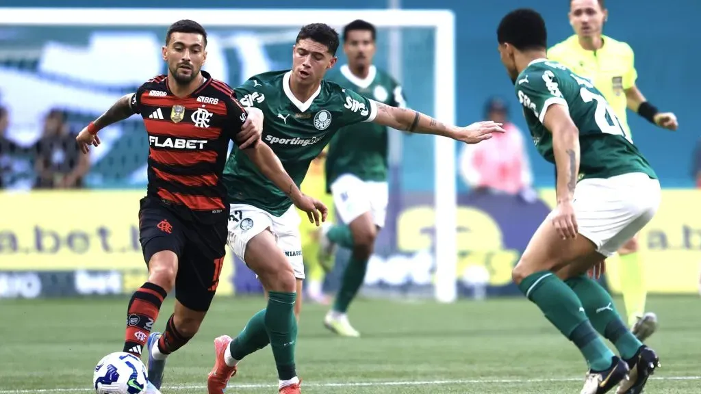 Notícias do Futebol: Flamengo vence o Palmeiras