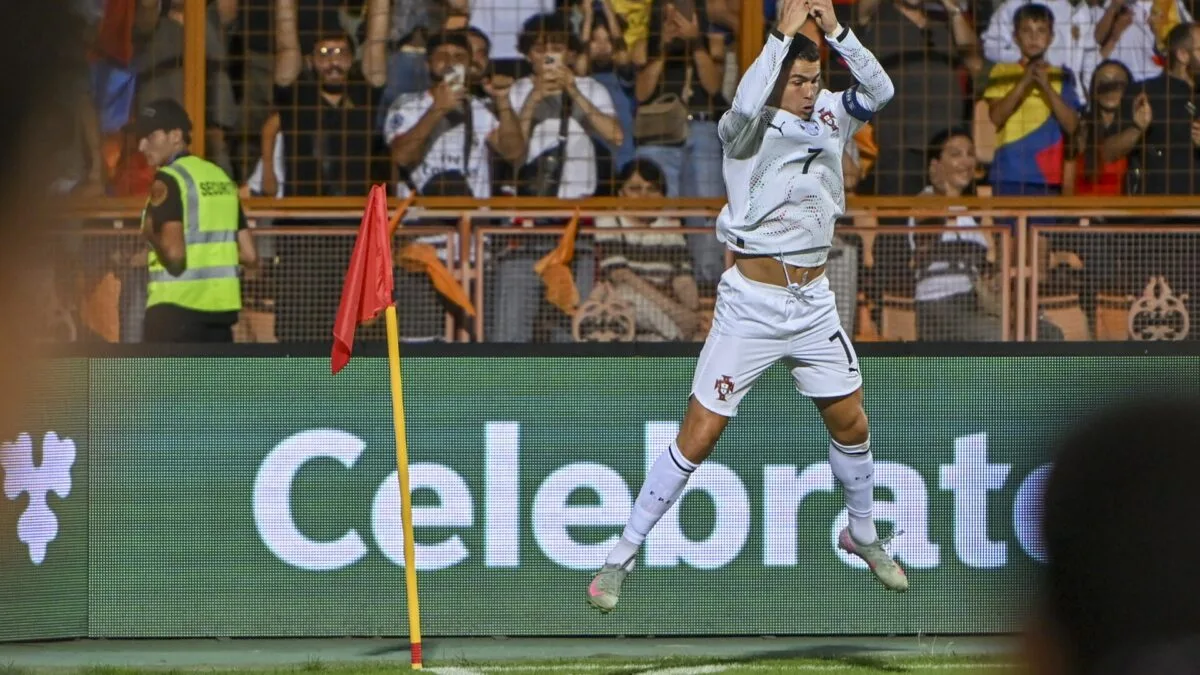 Cristiano Ronaldo faz história e é o primeiro a marcar em seis Copas do Mundo